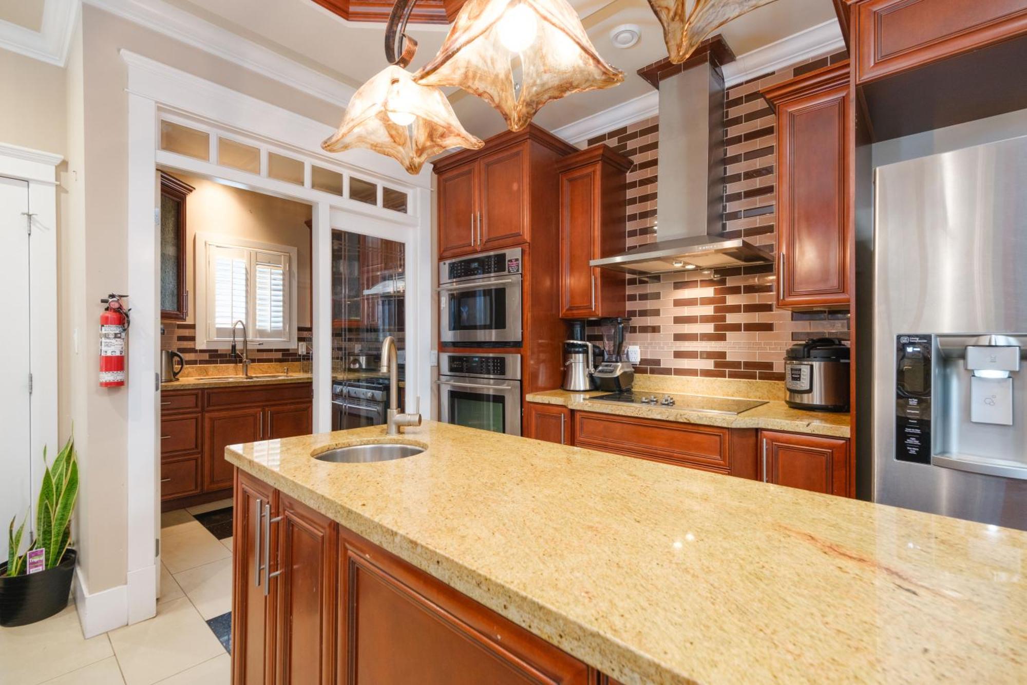 Oakridge Luxury Homestay Vancouver Buitenkant foto